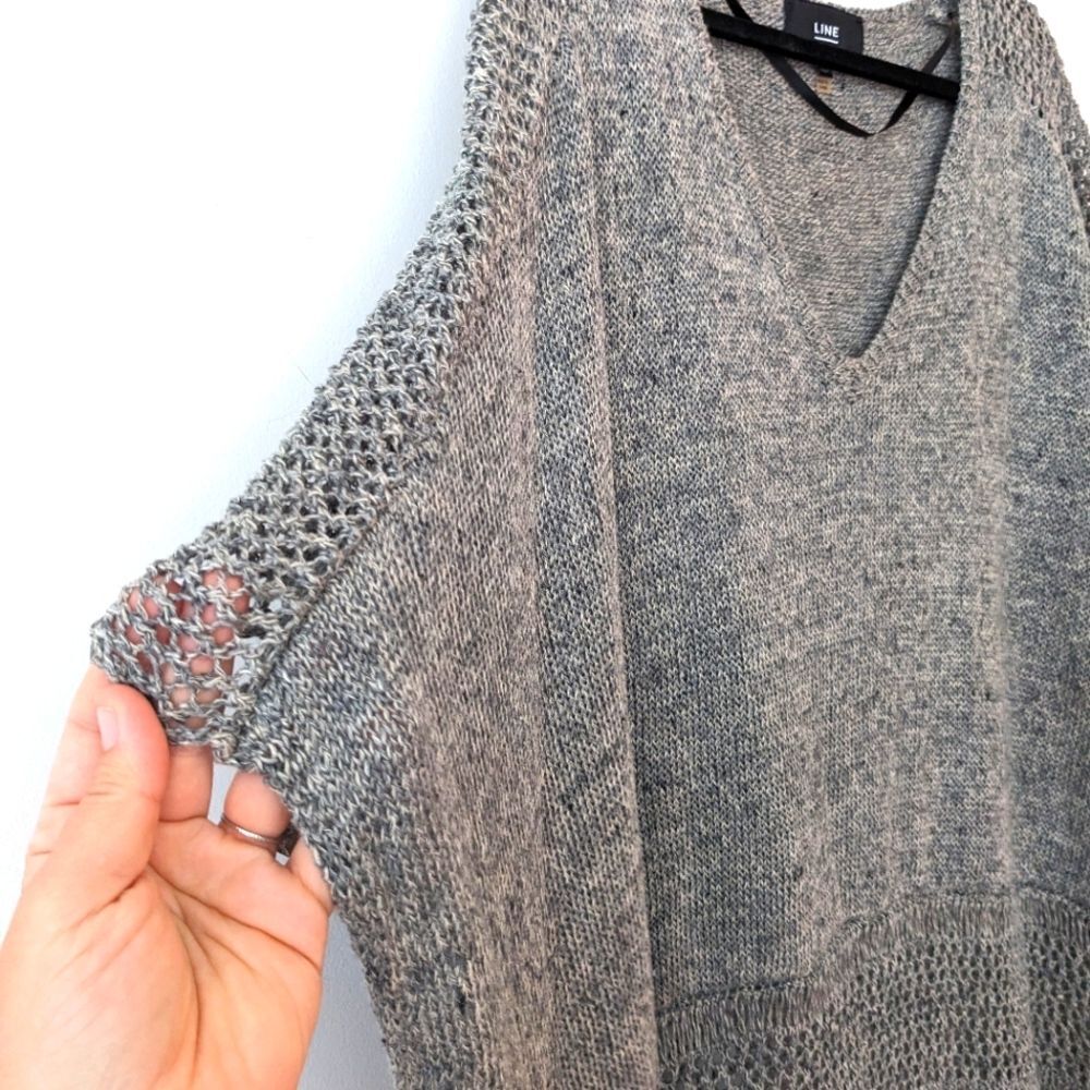 Line the Label Linen beach swim cover up poncho - Picture 3 of 5